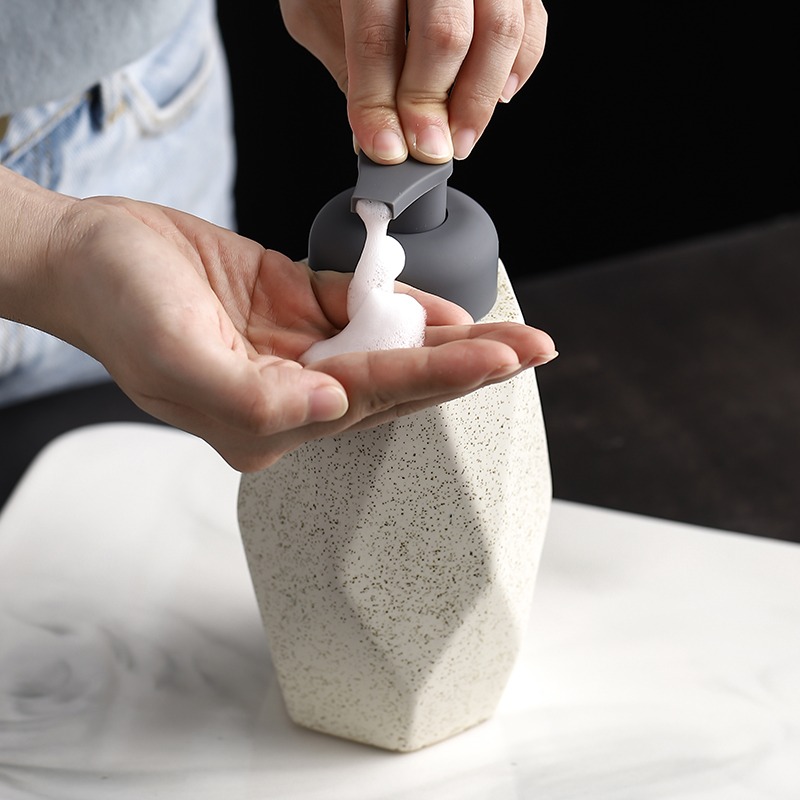 Dispenser di mousse in ceramic - Home Bathroom Soap Dispenser recensione e prezzo
